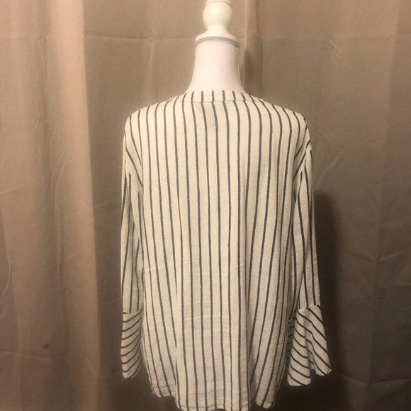 Ellen Tracy Tie Front Blouse - Picture 3 of 4